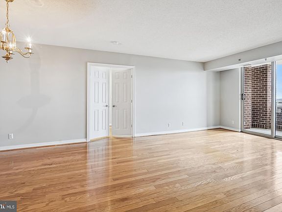 4th image of 5809 Nicholson Ln APT 805