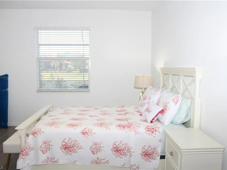 2261 Avocado Ln — Photo 13