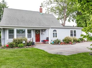 69 Cornflower Rd, Levittown, NY 11756