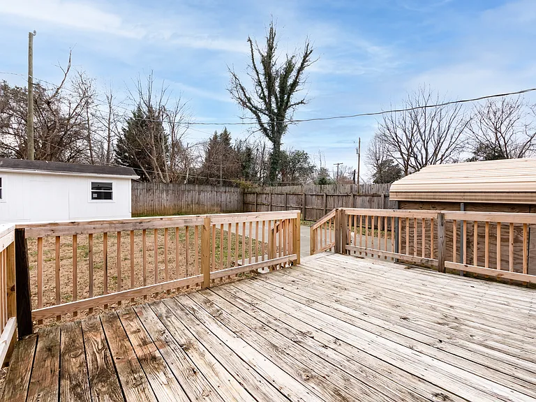 Somerdale Ln — Photo 15
