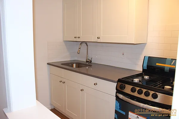 Rented by aptsandlofts.com | media 10