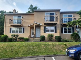 16 Huntington Ct, Bethel, CT 06801