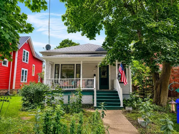 6702 3rd AVENUE, Kenosha, WI 53143