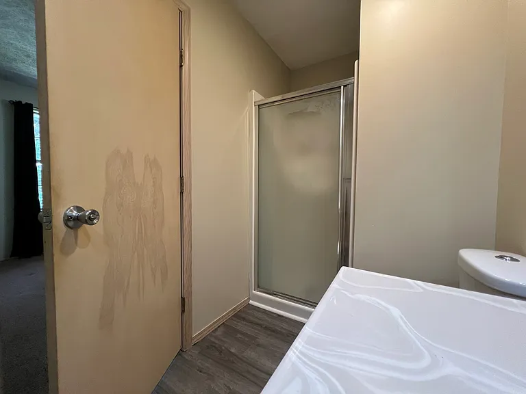 1538 S Saint Marys Ave — Photo 14