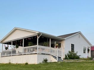 156 Cornhusker Ln, Masontown, WV 26542