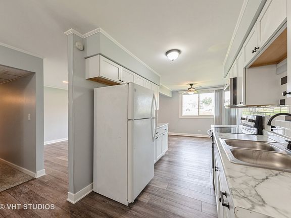 5th image of 2600 Brookwood Way Dr APT 101