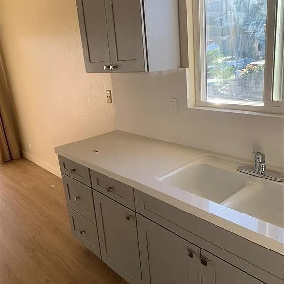 634 W 21st St #3 — Photo 4