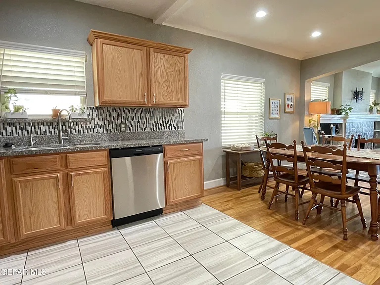 4415 Cumberland Ave — Photo 10