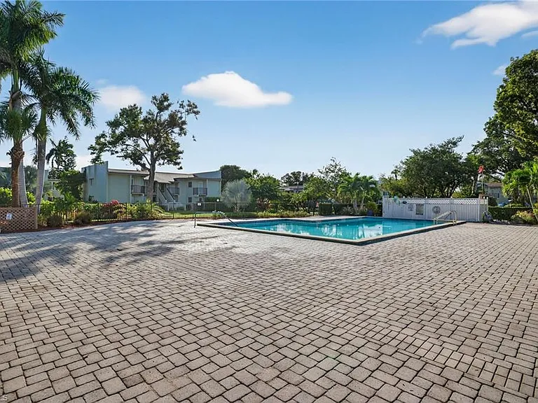 7400 College Pkwy #7C — Photo 24