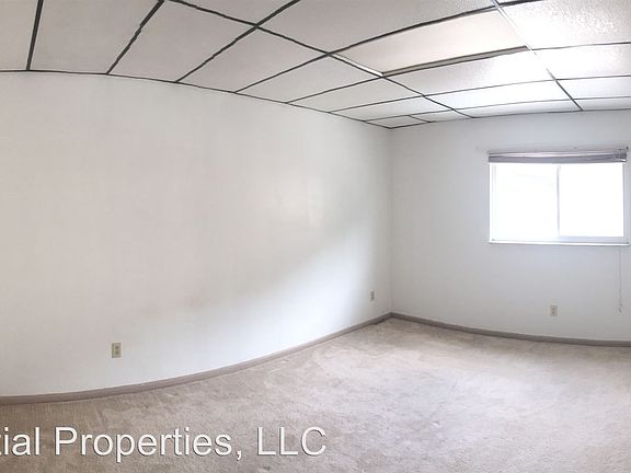 4th image of 825 Evergreen Ave #2