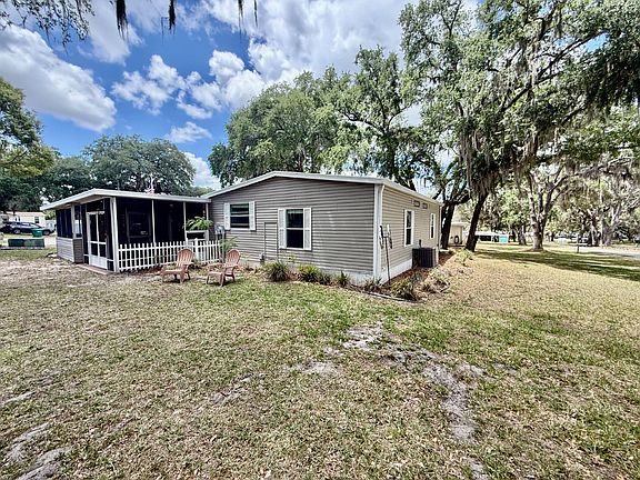 4th image of 309 Juniper Cir
