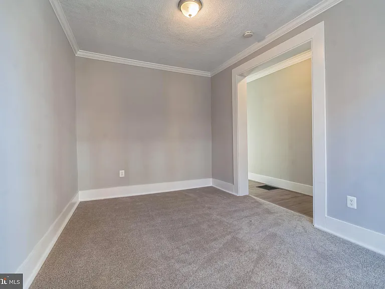 1243 E Lanvale St — Photo 14