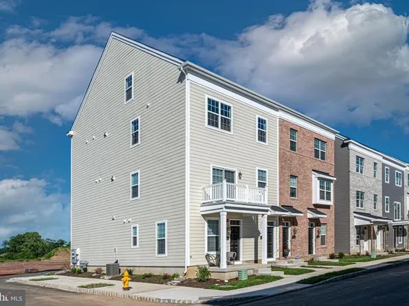 145A Easton St, Bensalem, PA 19020