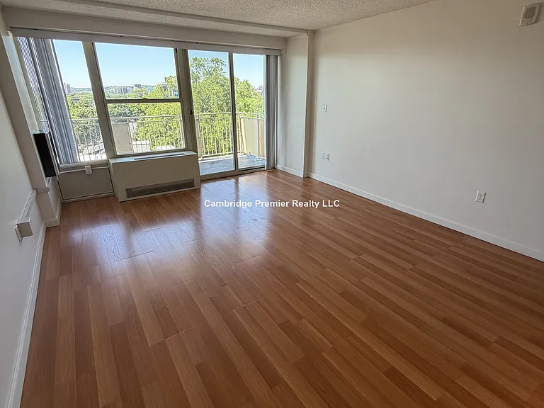 281 Harvard St #43 — Photo 10