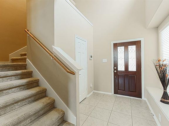 2nd image of 2751 Maybrook Hollow Ln