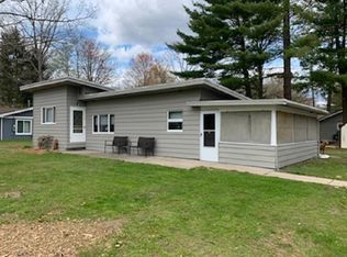 1145 Maplewood St, Beaverton, MI 48612