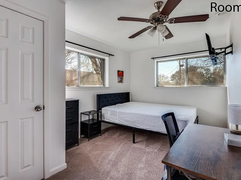 Brook Valley Ln — Photo 1