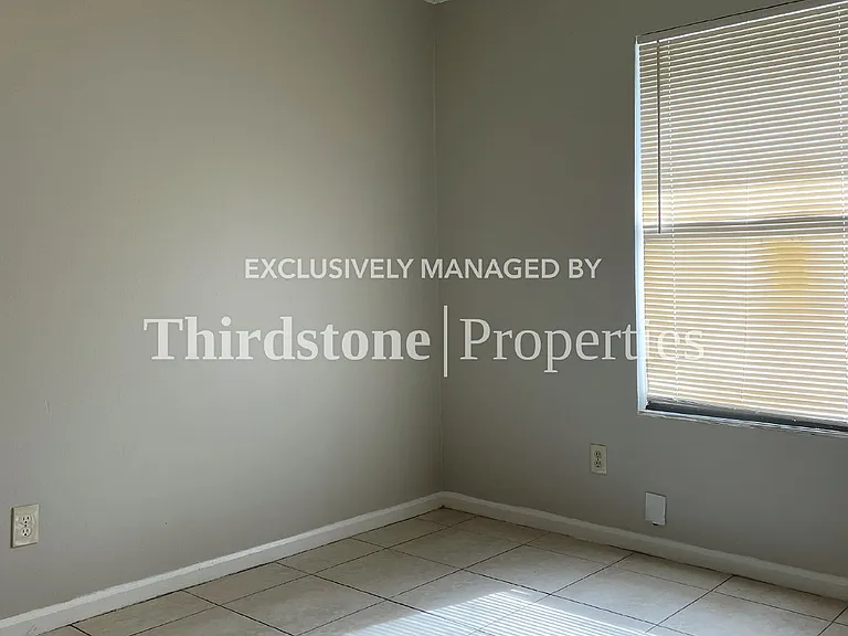 5128 Indian Lakes Ct #4 — Photo 12