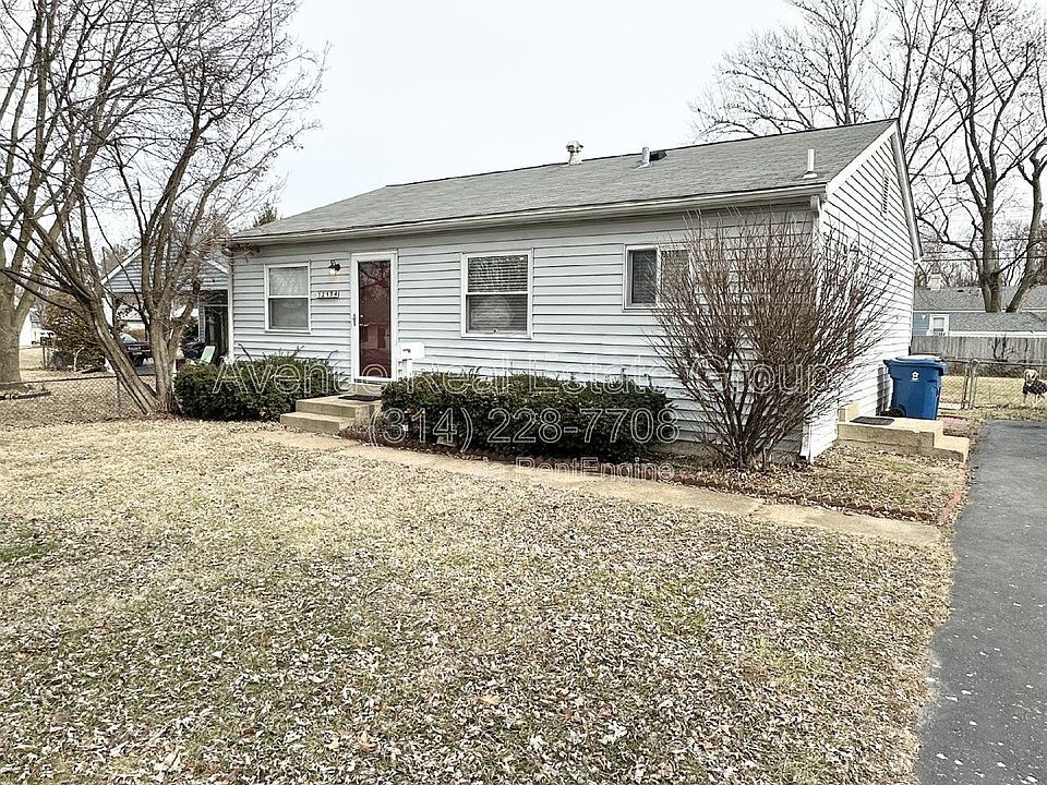 1st image of 12154 Parkwood Pl