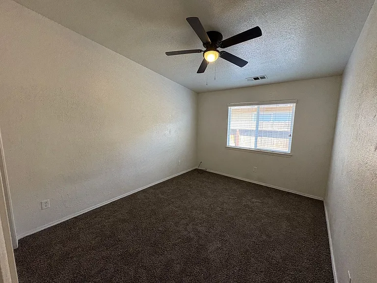 1040 N Sumter Ct — Photo 23