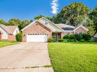 10153 Fox Run Dr, Olive Branch, MS 38654