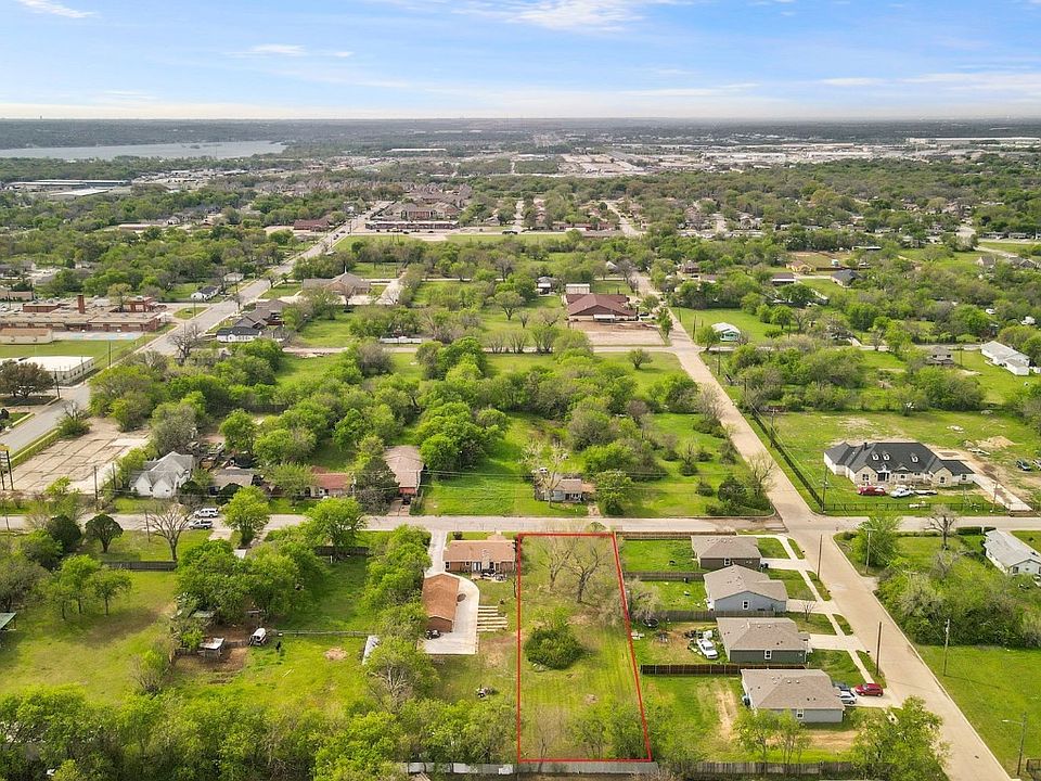 5409 Pinson St, Fort Worth, TX 76105 | Zillow