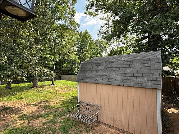 5th image of 5561 Asbury Ln