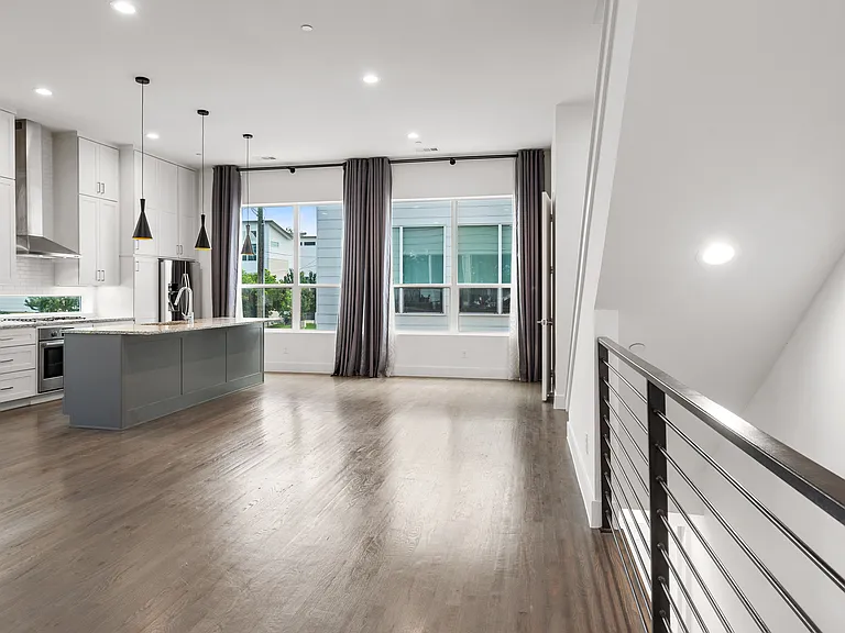 5906 Lindell Ave #101 — Photo 5