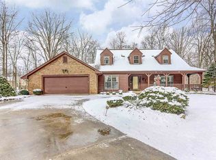10029 Saint Clairs Retreat, Fort Wayne, IN