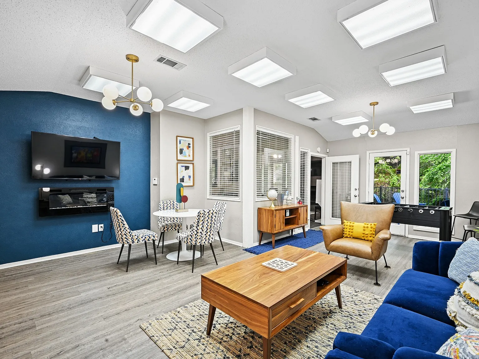 Preston Oaks — Photo 4