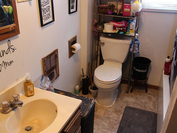 5th image of 342 W 3rd St