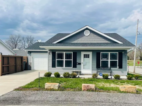 416 E Jefferson St, Marion, IL 62959