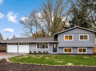 12030 SW Summer Crest Dr, Tigard, OR 97223