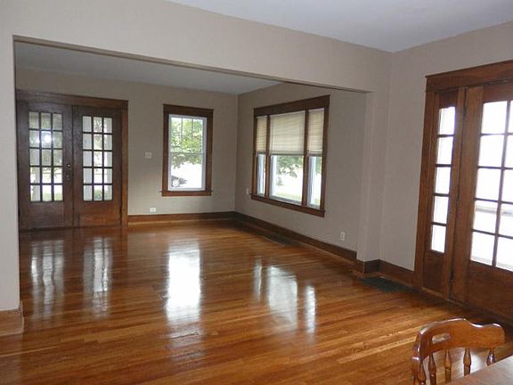 Living room with refurbished hardwood floor