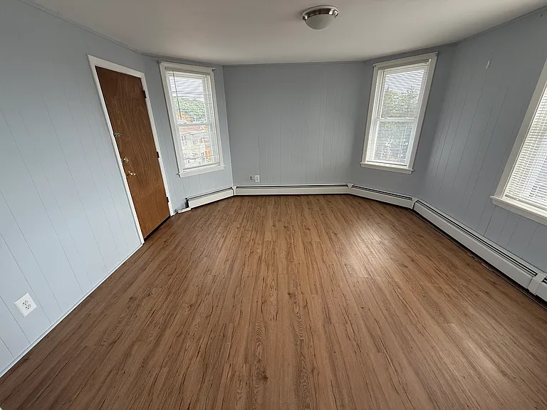 85 California St #6 — Photo 5