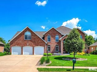 2403 W Pinnacle Dr, Dunlap, IL 61525