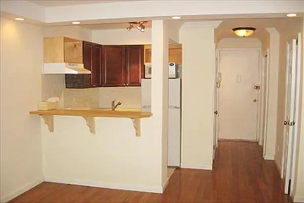 Rented by Kleier Residential | media 37