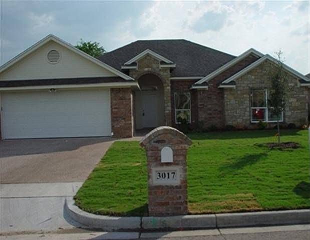 1st image of 3017 Pueblo Dr