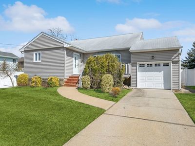 441 Miller Avenue, Freeport, NY, 11520