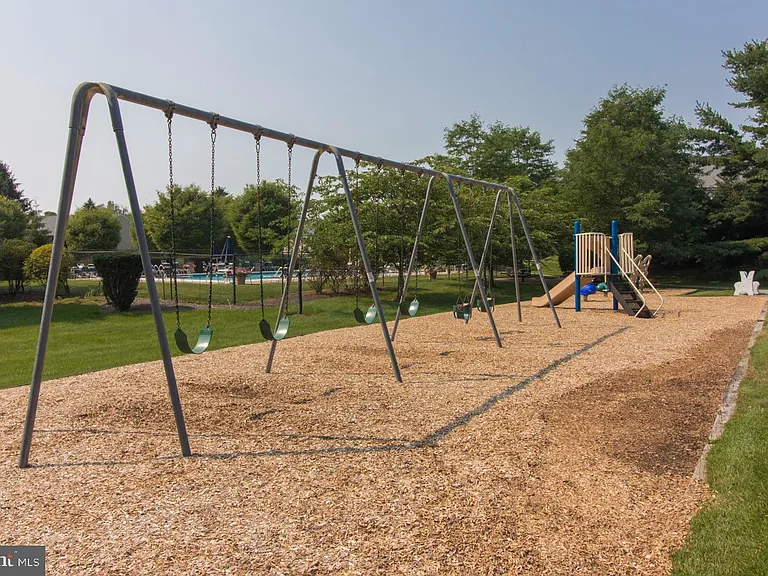 6 Cromwell Dr #107-U-6 — Photo 23