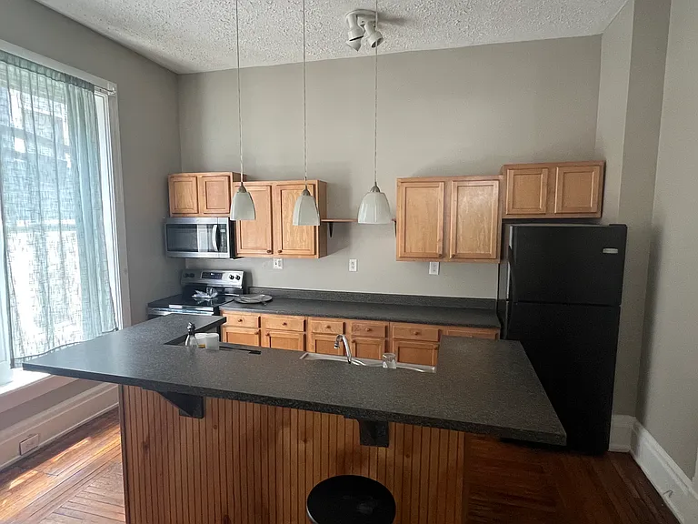 2427 W Clifton Ave #1 — Photo 5