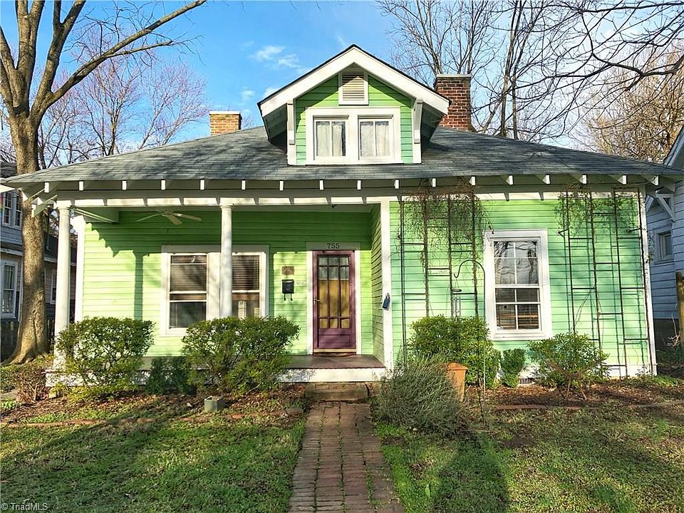 1st image of 755 Percy St