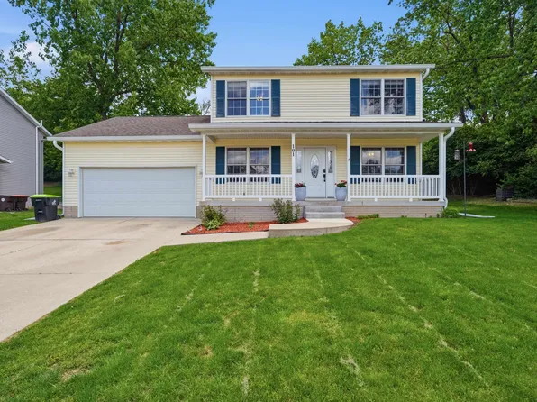 101 Tulip Dr, Mackinaw, IL 61755