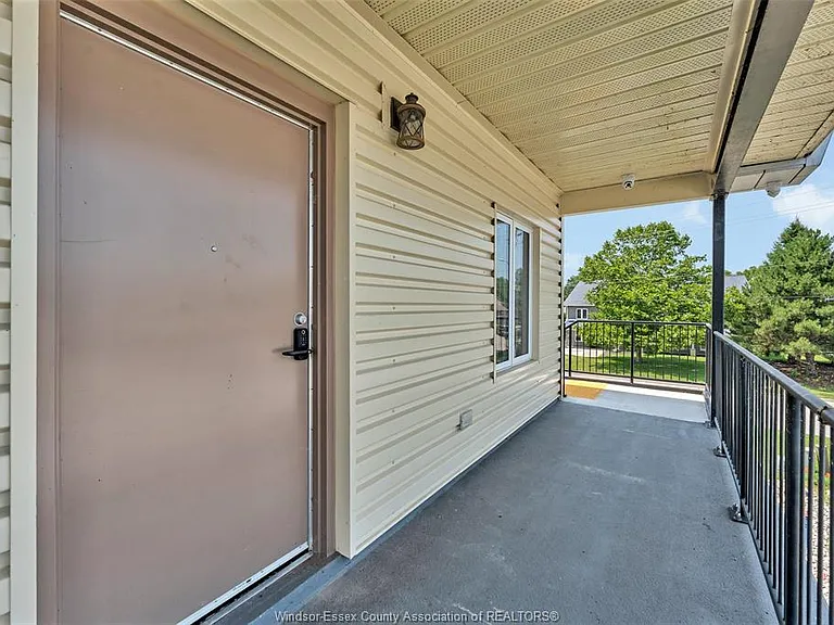 15 Renaud Dr #201 — Photo 4