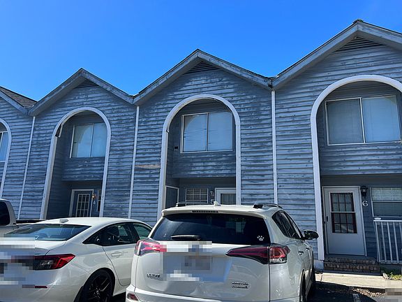 2nd image of 504 62nd Ave N APT E