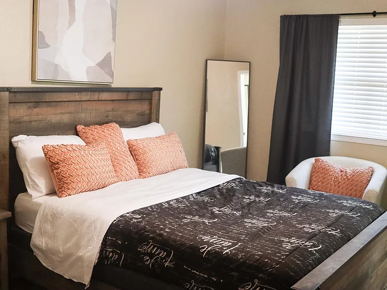 4606 NE Bell Ave — Photo 6