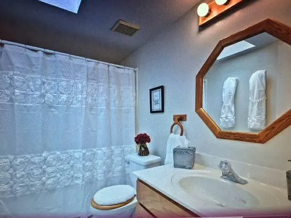 1719 Silver Glen Ct — Photo 18
