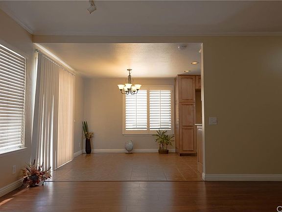 4th image of 3883 Yosemite Ct