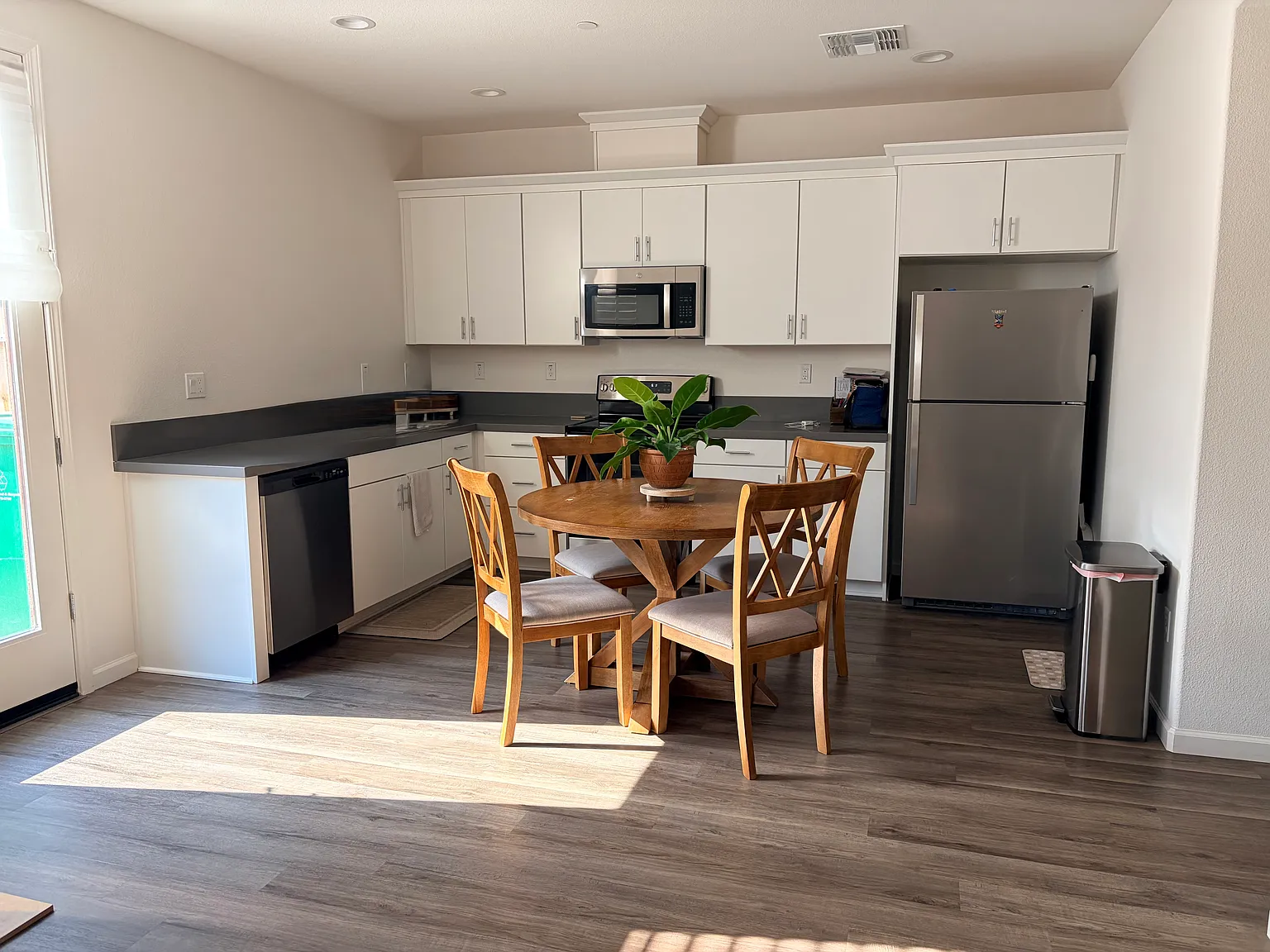 Mora Cir, Soledad — Photo 3