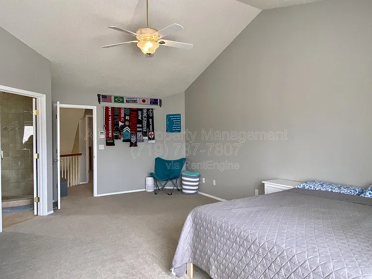 2825 Dristol Dr — Photo 16